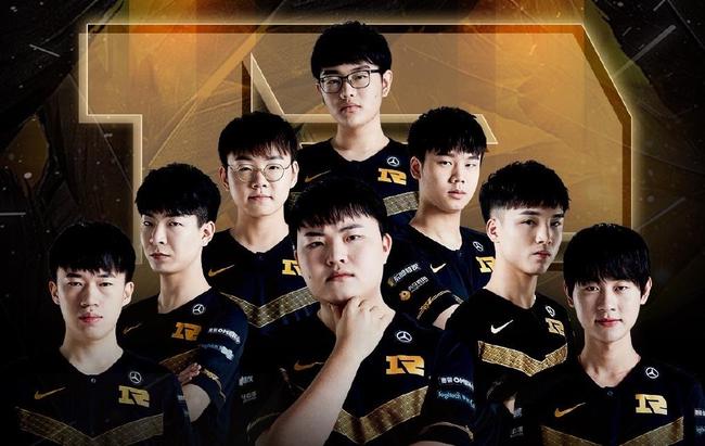 而亚历山大 而亚历山大