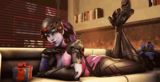 更凸显了他 更凸显了他